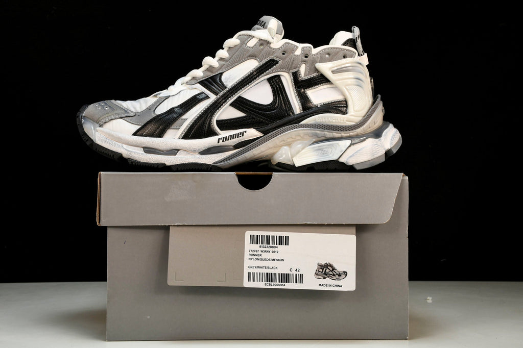 Runner 'White Black Grey'