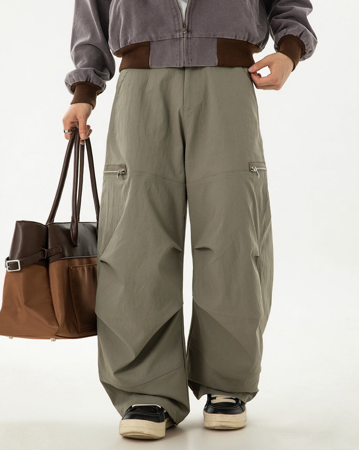 The Fieldline Pleated Cargo Trousers