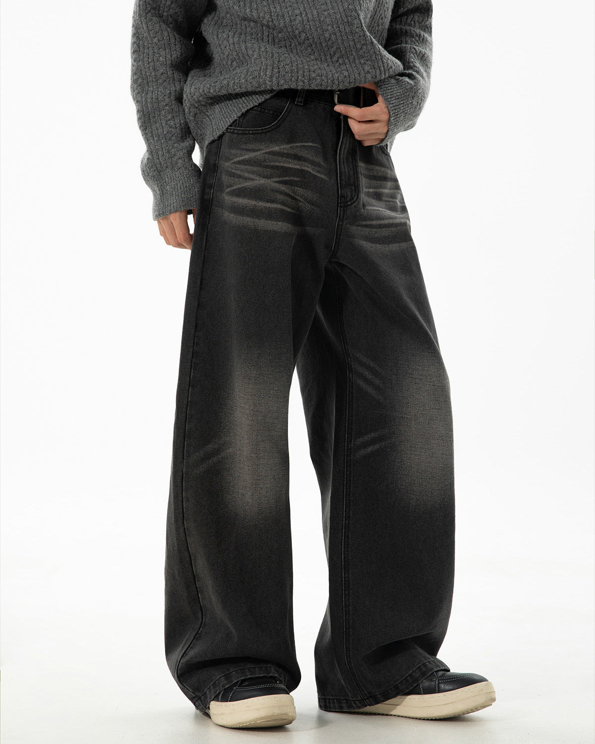 The Whisper Fade Straight Jeans