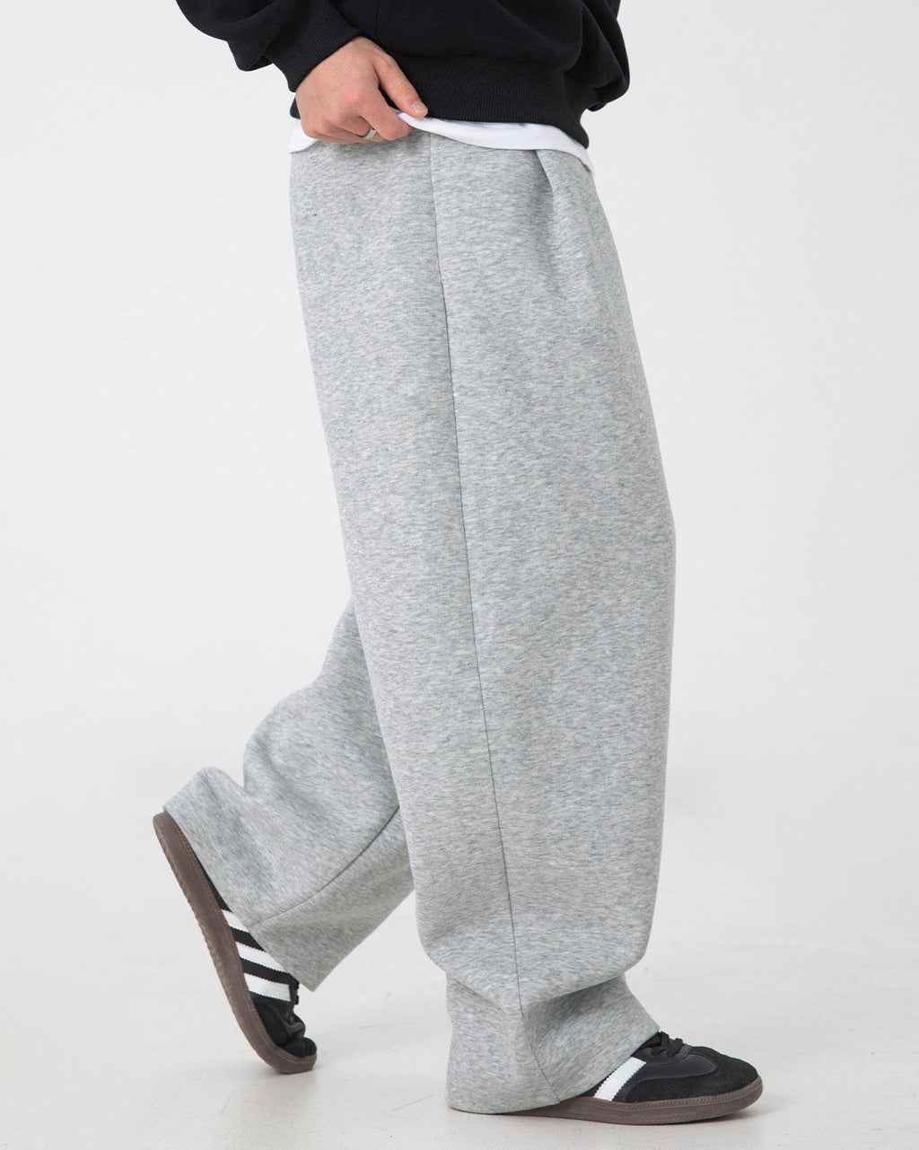 The 3D Pleated Sweatpants