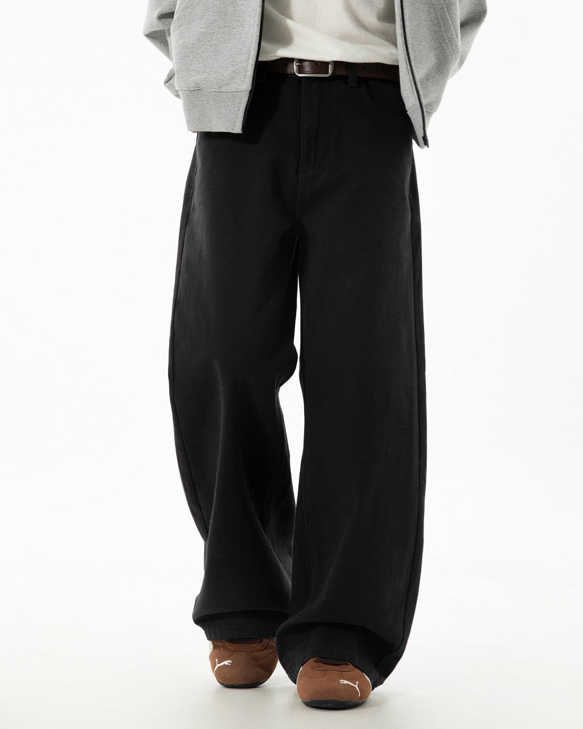 The Twill Ease Straight Jeans