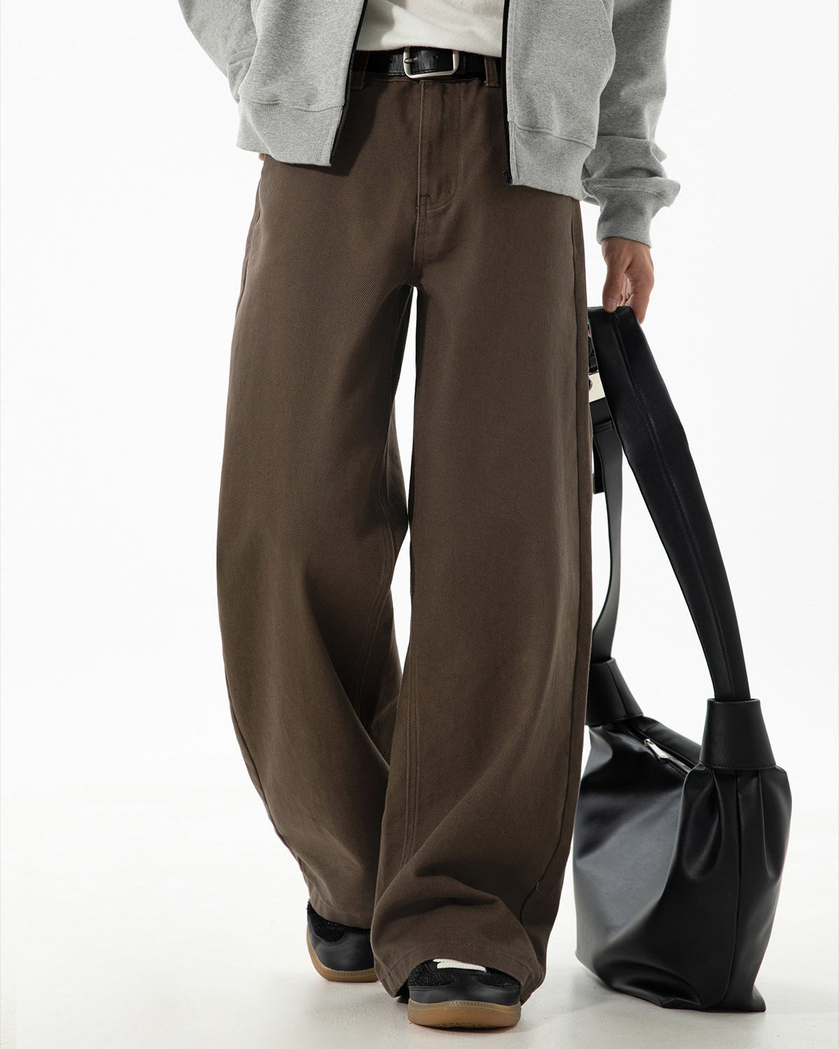 The Twill Ease Straight Jeans