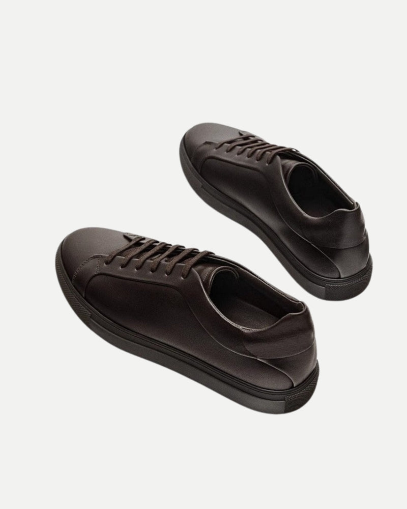 Classic Leather Low-Top Sneakers - brown