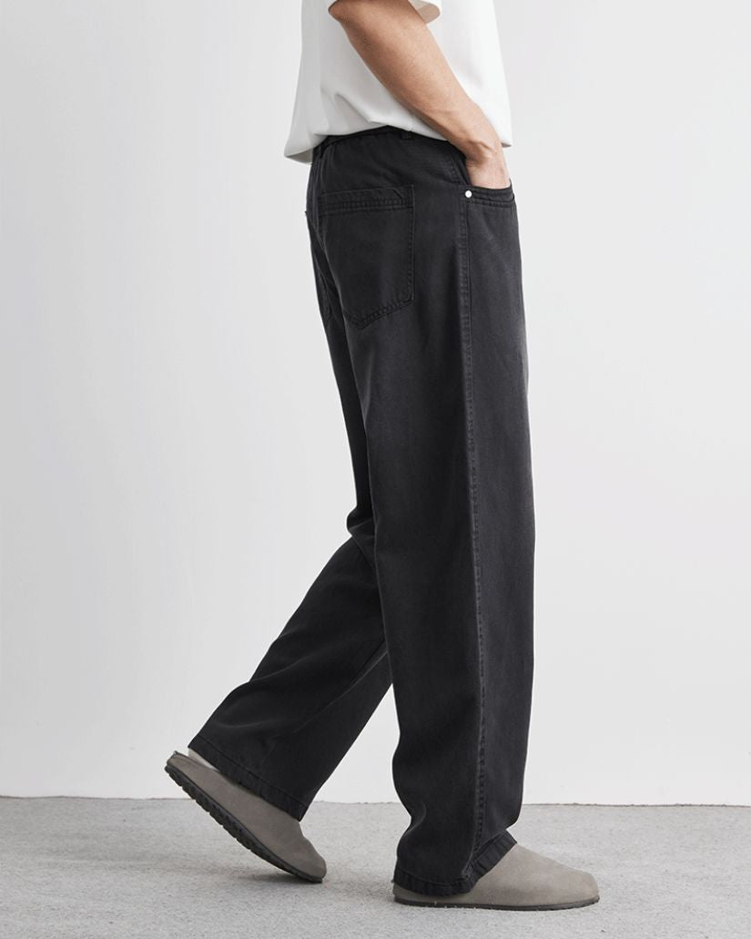 Washed Easy Straight-Leg Denim Jeans