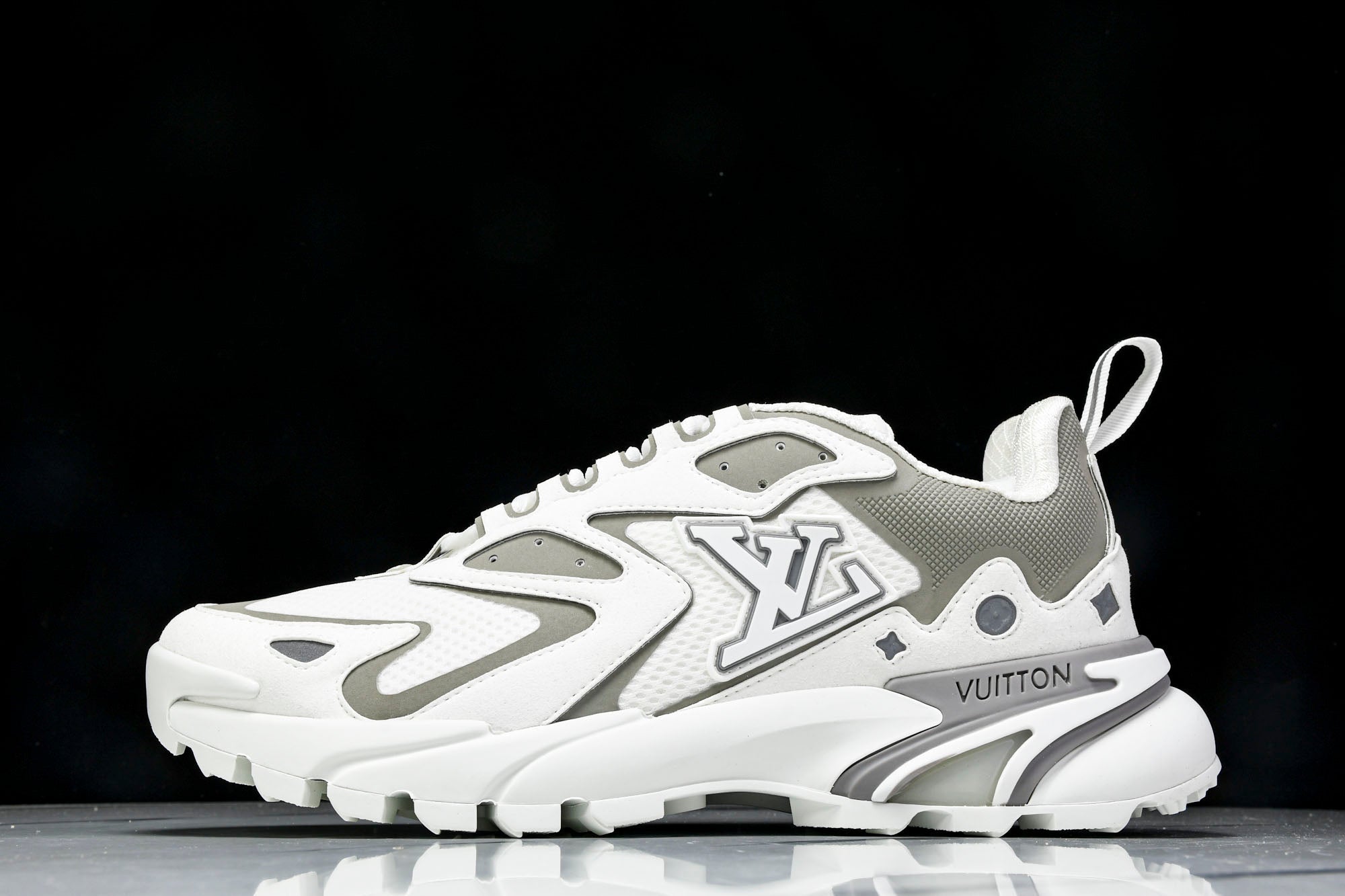 Louis Vuittоп Runner Tatic Sneaker 'White'