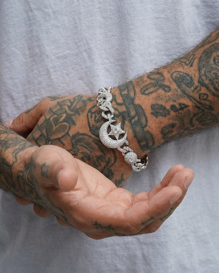 Celestial Link Bracelet – Gold Edition