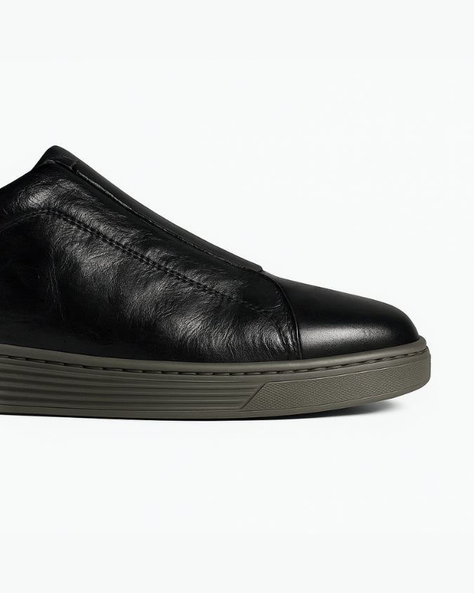 Black Cow Leather Laceless Sneaker