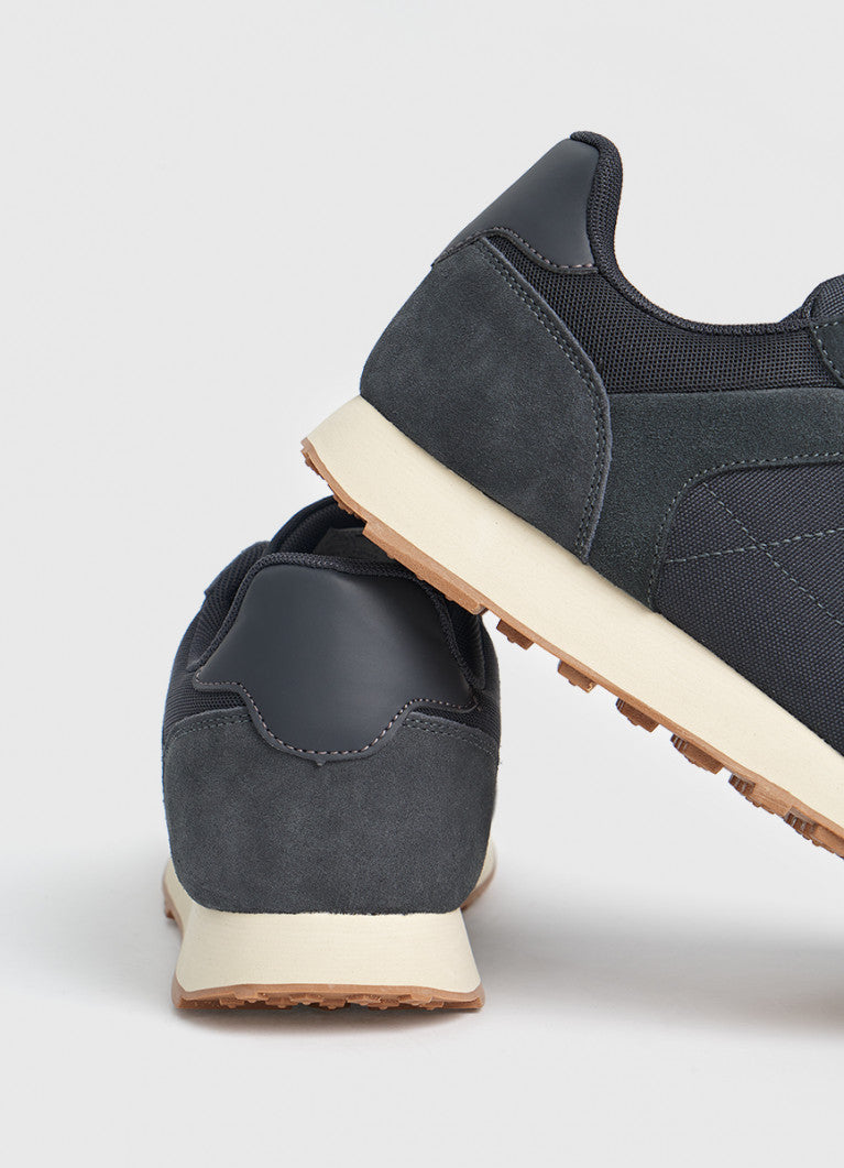 Simple Suede Insert Sneaker