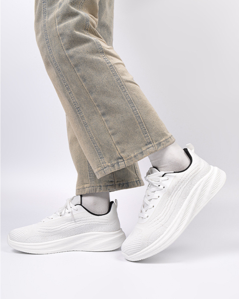 Lightweight Runner Sneakers 1.1