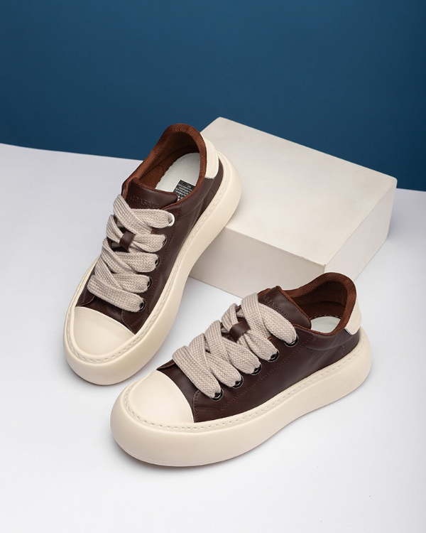 Roma Bold Low Sneaker