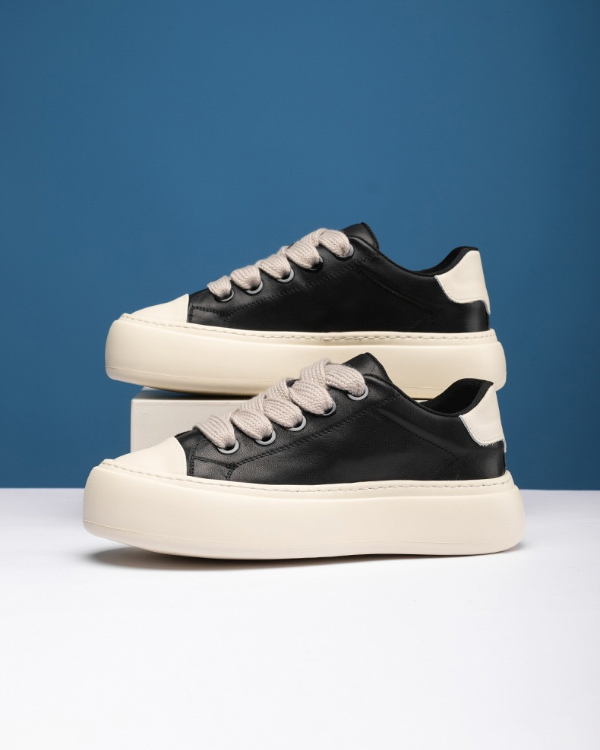 Roma Bold Low Sneaker