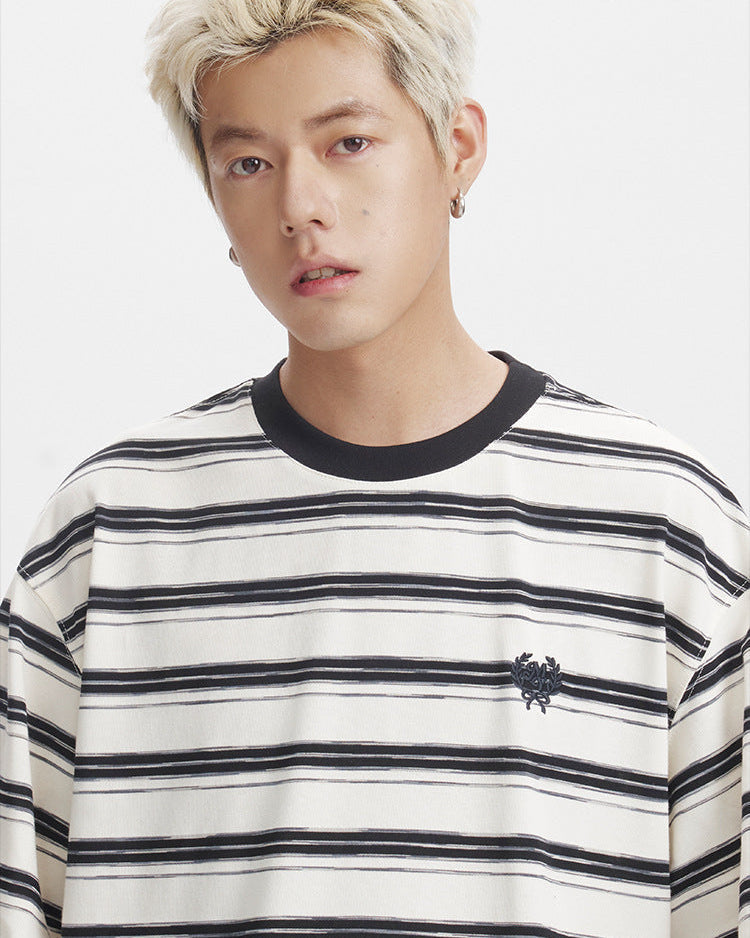 The Embroidered Contrast Striped Short-sleeved T-shirt